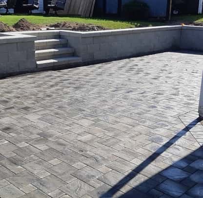 installed outdoor patio paving  